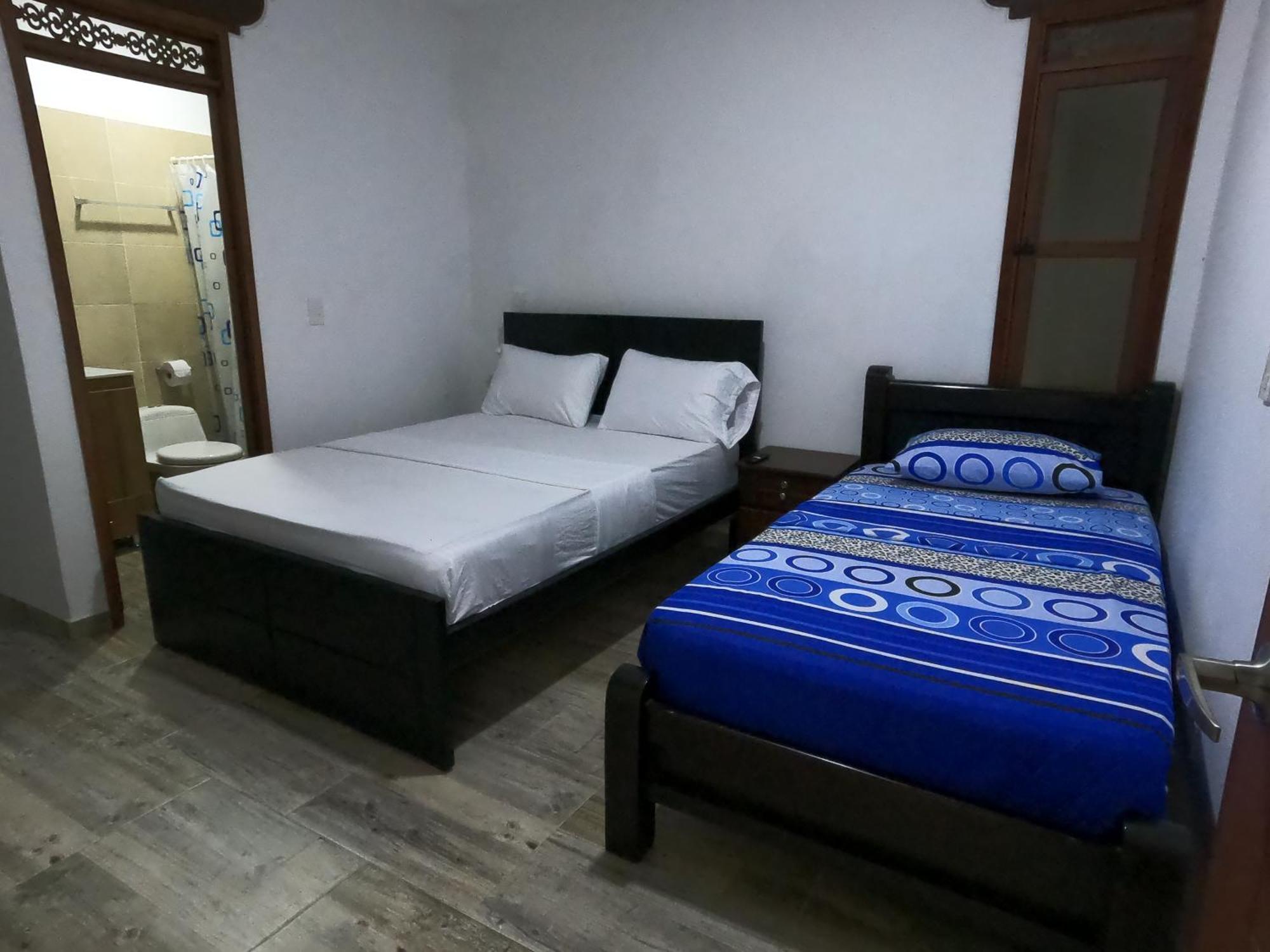 Balcones De La Rivera Apartamento Azulejo 3 布加 外观 照片