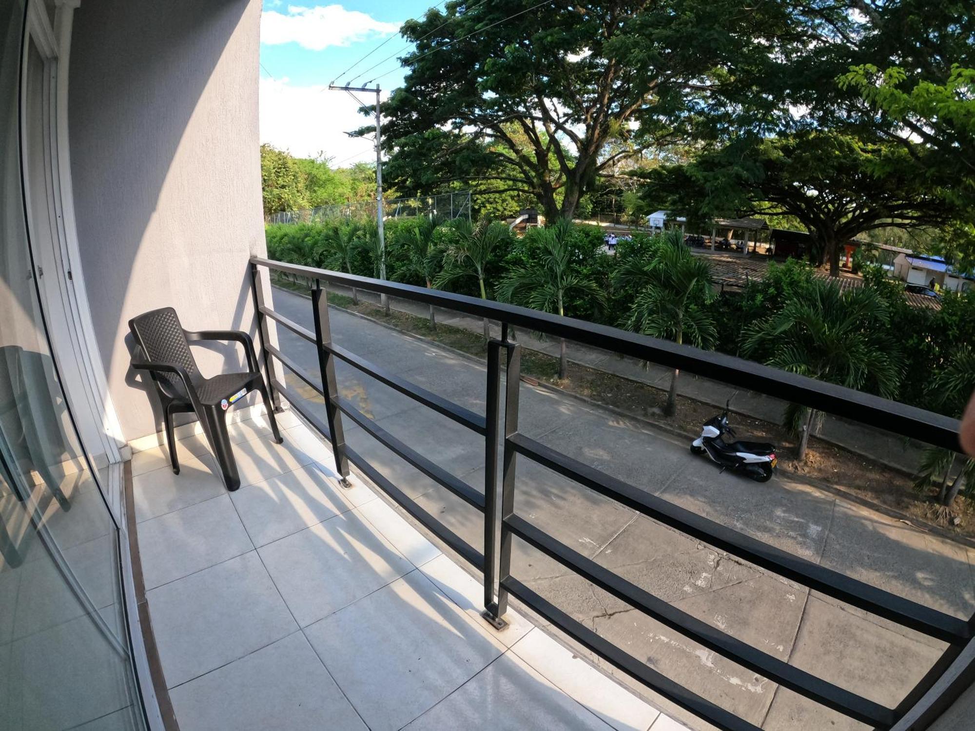 Balcones De La Rivera Apartamento Azulejo 3 布加 外观 照片